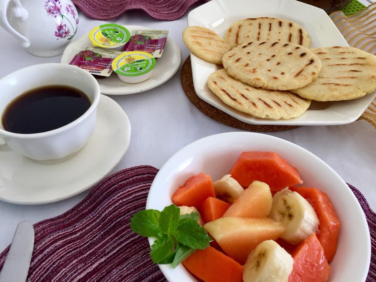 Casa Crespo Bed & Breakfast Cartagena ภายนอก รูปภาพ